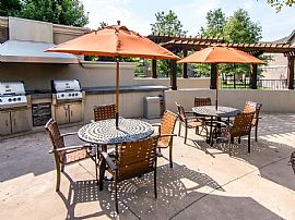 Estancia at City Center Homes For Rent in Lenexa, KS (Photo 11 of 12)