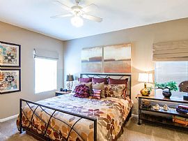 Estancia at City Center Homes For Rent in Lenexa, KS (Photo 7 of 12)