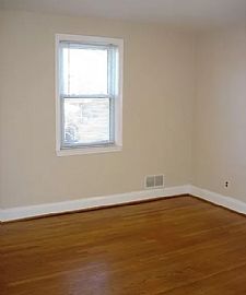 5100 Hillburn Ave, Baltimore, Md 21206 in Baltimore, MD (Photo 3 of 10)