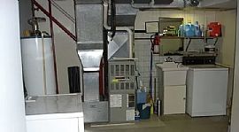 5100 Hillburn Ave, Baltimore, Md 21206 in Baltimore, MD (Photo 8 of 10)