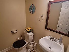 9 N Luzerne Ave #1, Baltimore, Md 21224 in Highlandtown, MD (Photo 11 of 12)