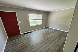 19261 N 166th St, Basehor, Ks 66007  House For Rent in Basehor, KS (Photo 2 of 6)