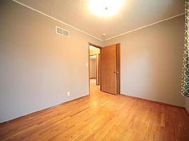 3336 8th St, Lawrence, Ks 66049    Awesome House For Family in Lawrence, KS (Photo 11 of 12)