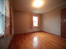 3336 8th St, Lawrence, Ks 66049    Awesome House For Family in Lawrence, KS (Photo 9 of 12)