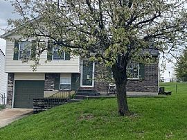 2719 Ridgecrest Ln, Covington, Ky 41017 . Unique House For Rent in Covington, KY