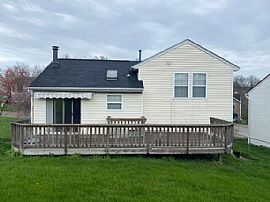 2719 Ridgecrest Ln, Covington, Ky 41017 . Unique House For Rent in Covington, KY (Photo 2 of 6)