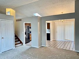 2719 Ridgecrest Ln, Covington, Ky 41017 . Unique House For Rent in Covington, KY (Photo 3 of 6)