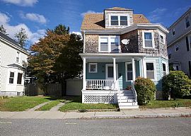11 Dartmouth St, Newport, Ri 02840 in Newport, RI