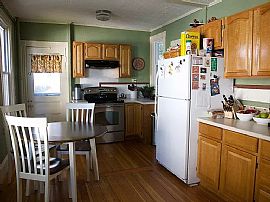 11 Dartmouth St, Newport, Ri 02840 in Newport, RI (Photo 2 of 12)