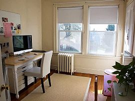 11 Dartmouth St, Newport, Ri 02840 in Newport, RI (Photo 9 of 12)