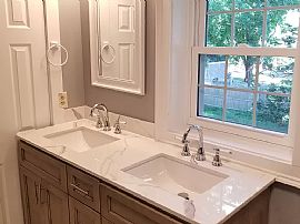 132 Park Ave, Warwick, Ri 02889 in Warwick, RI (Photo 11 of 12)