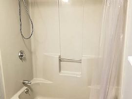 132 Park Ave, Warwick, Ri 02889 in Warwick, RI (Photo 12 of 12)