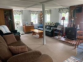 100 King Philip Ave, Bristol, Ri 02809 in Bristol, RI (Photo 3 of 12)