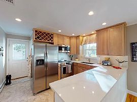 5 Odonnell Rd, Middletown, Ri 02842 in Middletown, RI (Photo 8 of 12)