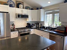 4 Lugent Ln, Bristol, Ri 02809 in Bristol, RI (Photo 11 of 12)