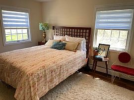 4 Lugent Ln, Bristol, Ri 02809 in Bristol, RI (Photo 2 of 12)