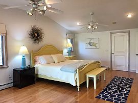 51 Riverside Dr, South Kingstown, Ri 02879 in South Kingstown, RI (Photo 6 of 11)