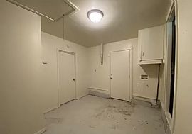 1909 Meyers Pl 332 252 3521 in Oklahoma City, OK (Photo 6 of 7)