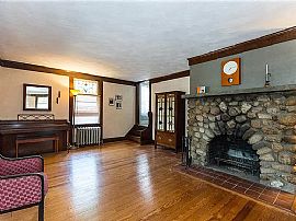 25 Wabun Ave, Providence, Ri 02908 in Providence, RI (Photo 3 of 12)