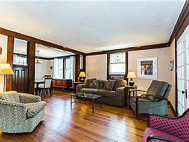 25 Wabun Ave, Providence, Ri 02908 in Providence, RI (Photo 4 of 12)