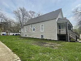 Beautiful Home in Chicago, IL (Photo 2 of 6)