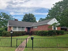 2 Brookside Dr, Wetumpka, Al 36092 in Wetumpka, AL