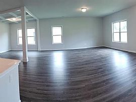 208 Keva St, Meridianville, Al 35759 in Meridianville, AL (Photo 2 of 9)