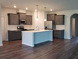 208 Keva St, Meridianville, Al 35759 in Meridianville, AL (Photo 8 of 9)