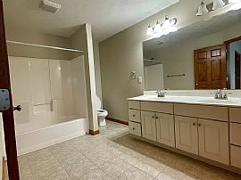 73 Dolaron Ln, South Charleston, Wv 25309 in South Charleston, WV (Photo 6 of 8)