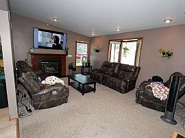 1338 Sunnydale Cir, West Bend, Wi 53090 in West Bend, WI (Photo 2 of 6)