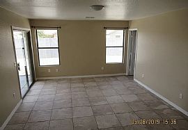 2612 W Mobile Ln, Phoenix, Az 85041 in Phoenix, AZ (Photo 4 of 10)