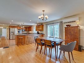 169 York Woods Rd, South Berwick, Me 03908 . Amazing House in South Berwick, ME (Photo 5 of 11)