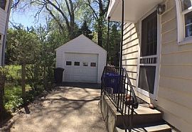 4524 Middleton Ln, Bethesda, Md 20814   Lovely House For Rent in Bethesda, MD (Photo 2 of 11)