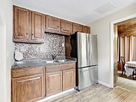 6417 Knollbrook Dr, Hyattsville, Md 20783 . Peace 3 Bed House in Hyattsville, MD (Photo 6 of 12)