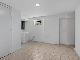 6614 Livingston Rd, Oxon Hill, Md 20745 . Spacious Great House in Oxon Hill, MD (Photo 3 of 11)