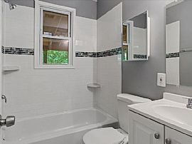 6614 Livingston Rd, Oxon Hill, Md 20745 . Spacious Great House in Oxon Hill, MD (Photo 7 of 11)