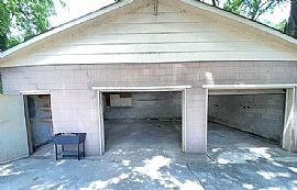 215 Beirne Ave Nw, Huntsville, Al 35801 in Huntsville, AL (Photo 10 of 11)