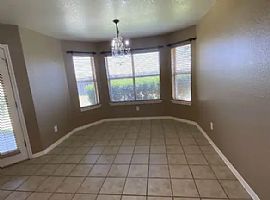 Charming 4 Bed, 2 Bath in Killeen, TX (Photo 4 of 6)