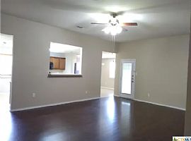 Charming 4bed, 2.5bath in Killeen, TX (Photo 4 of 6)