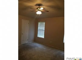 Charming 3 Bed, 2 Bath in Killeen, TX (Photo 6 of 6)