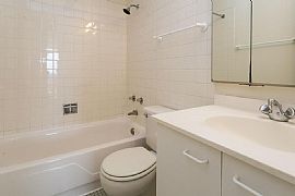 Homes For Rent in Chicago, IL (Photo 5 of 12)