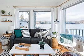 638 Bay Rd, Shelburne, Vt 05482 in Shelburne, VT (Photo 2 of 12)