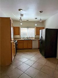 9917 Camino Loma Verde Ave, Las Vegas, Nv 89117 in Las Vegas, NV (Photo 8 of 11)