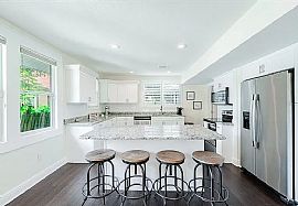 1145 Highland St S, Saint Petersburg, Fl 33701 in Saint Petersburg, FL (Photo 3 of 11)