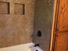 4005 S Glenview Rd, Sioux Falls, Sd 57103    House For Rent in Sioux Falls, SD (Photo 7 of 12)