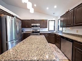 18760 English Ave, Farmington, Mn 55024 . Peaceful House  in Farmington, MN (Photo 4 of 11)