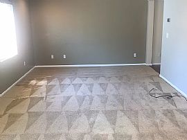 $2,600/mo3 Bd2.5 Ba1,530 Sqft in Lacey, WA (Photo 5 of 12)