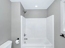 2905 7th Ave Sw, Huntsville, Al 35805 in Huntsville, AL (Photo 8 of 12)