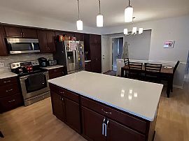 305 Edgewood Ave, South Milwaukee, Wi 53172 in South Milwaukee, WI (Photo 11 of 12)