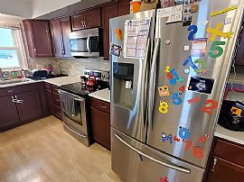 305 Edgewood Ave, South Milwaukee, Wi 53172 in South Milwaukee, WI (Photo 3 of 12)